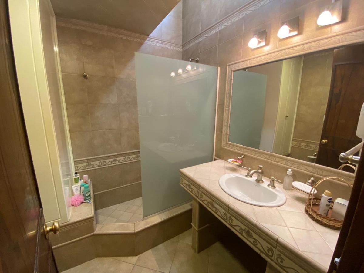 Fuxia House Hostel ميندوزا المظهر الخارجي الصورة