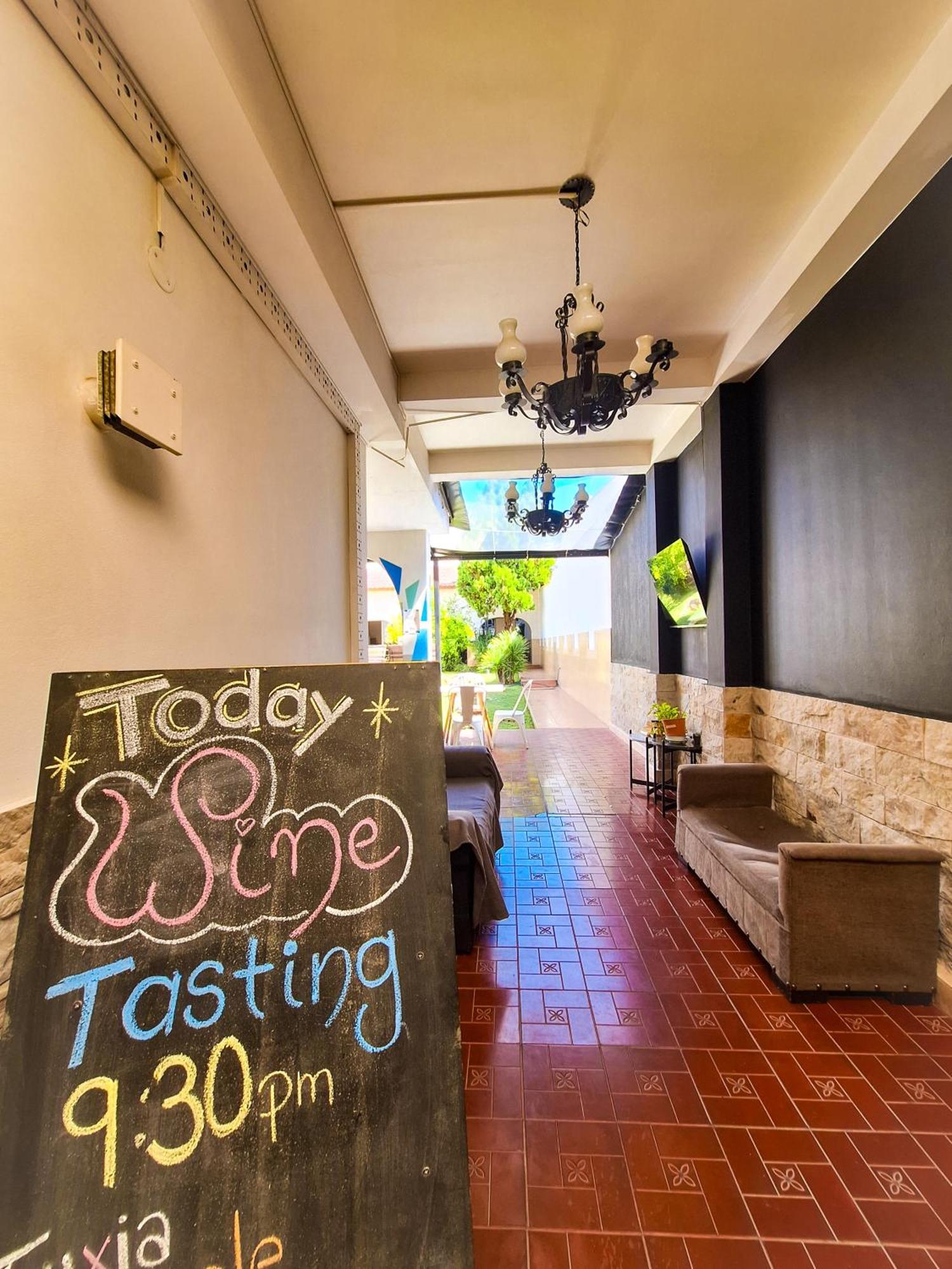 Fuxia House Hostel ميندوزا المظهر الخارجي الصورة