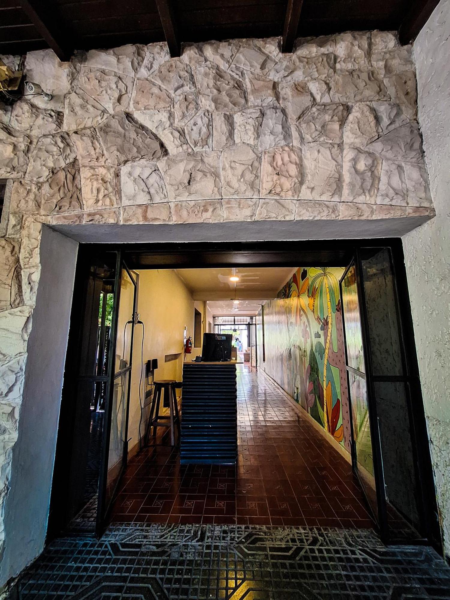 Fuxia House Hostel ميندوزا المظهر الخارجي الصورة